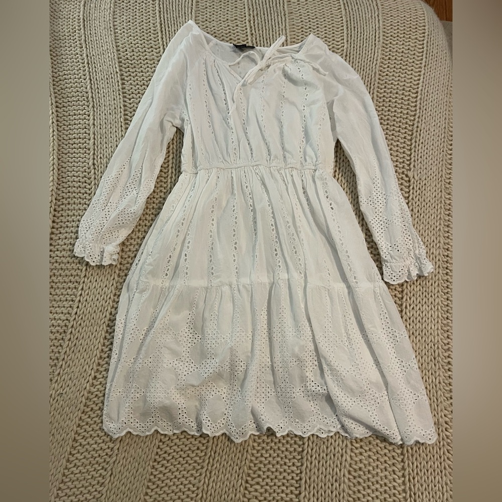 White long sleeve dress